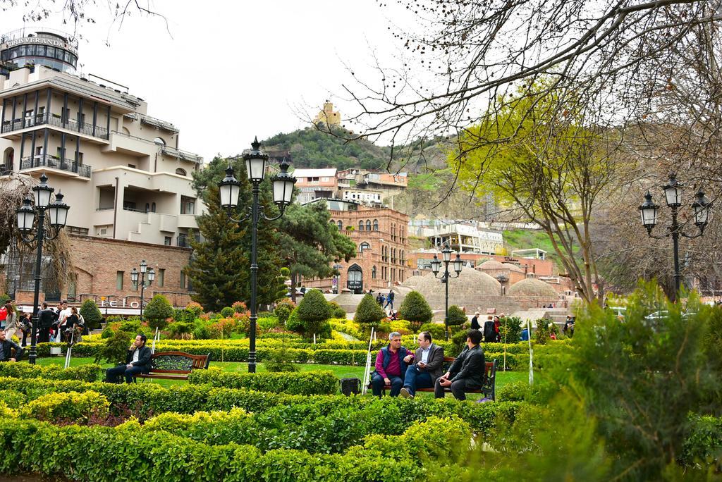 Apartment On Botanikuri Tbilisi Esterno foto