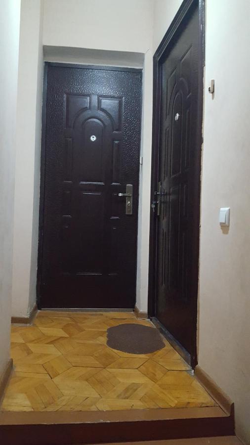 Apartment On Botanikuri Tbilisi Esterno foto