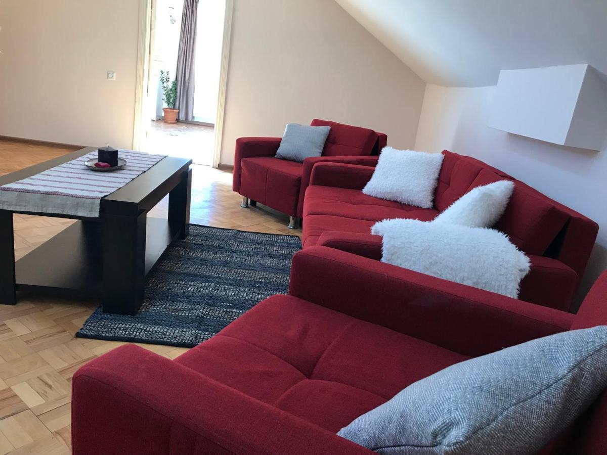Apartment On Botanikuri Tbilisi Esterno foto
