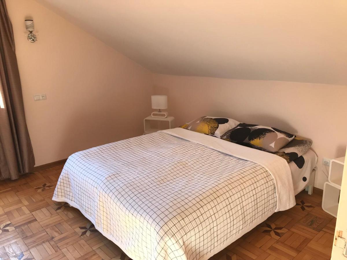 Apartment On Botanikuri Tbilisi Esterno foto